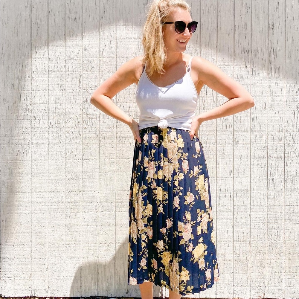 Alfred Dunner Skirt Black Floral